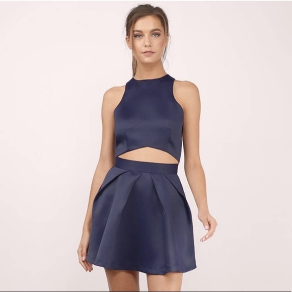 TOBI Horizon Racer Navy Crop Top - Picture 3 of 9